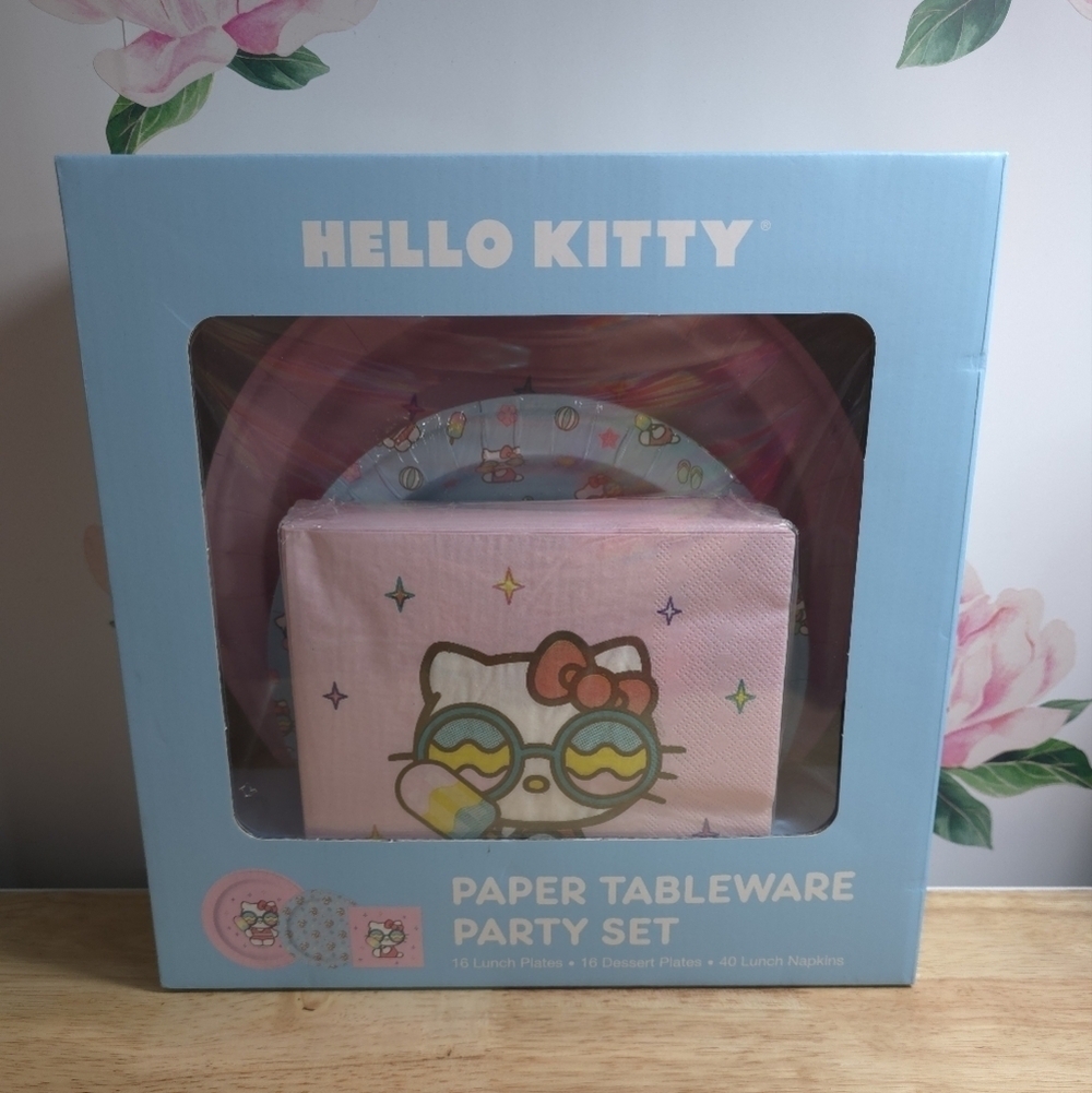 Hello Kitty Paper Tableware Set NIB - Picture 1 of 3